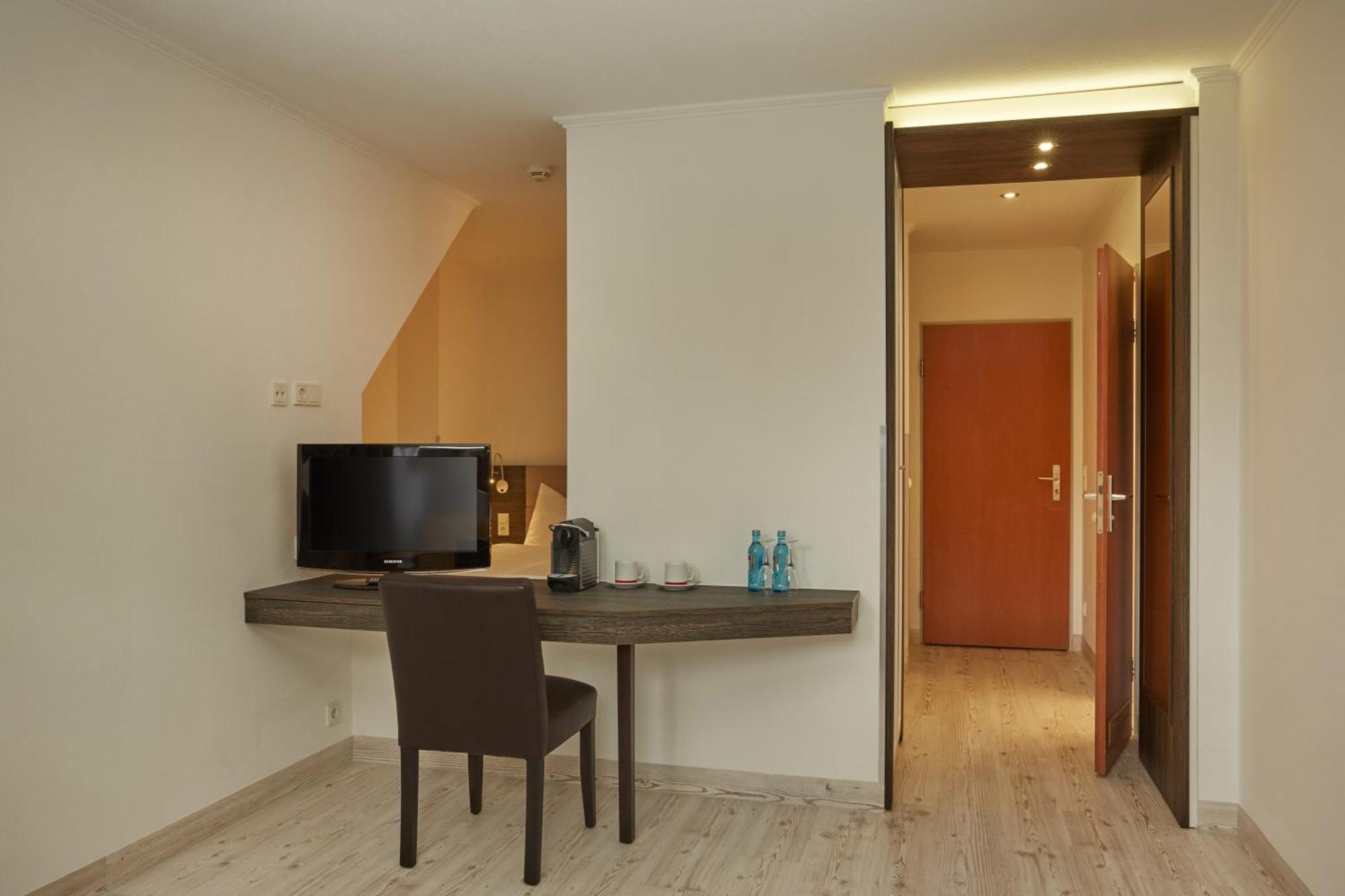 H+ Hotel