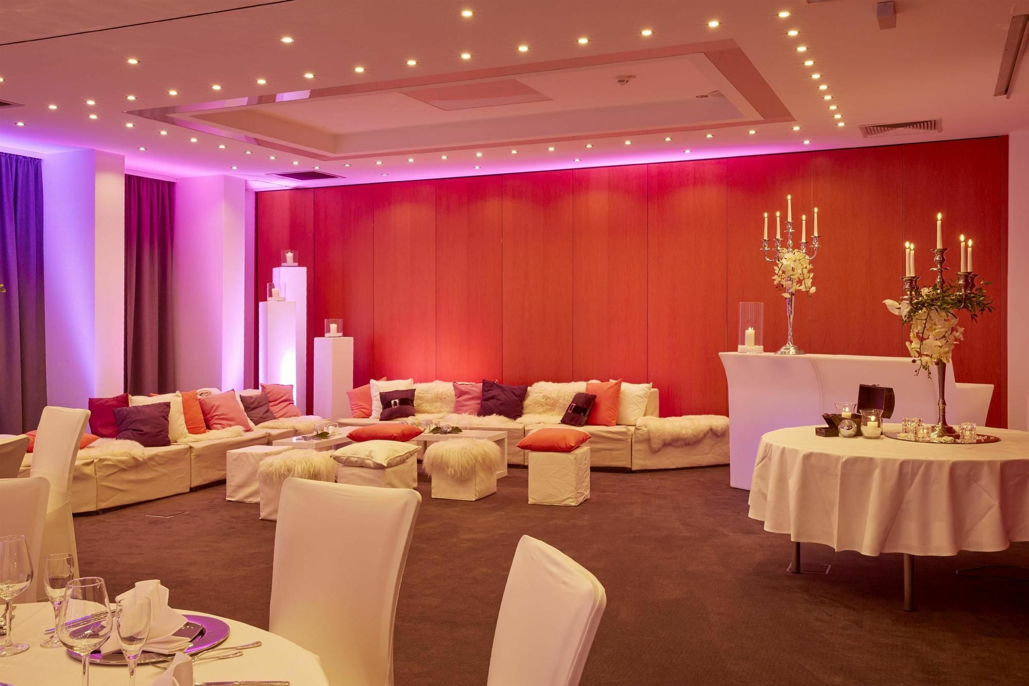 Hotel H+ 4*