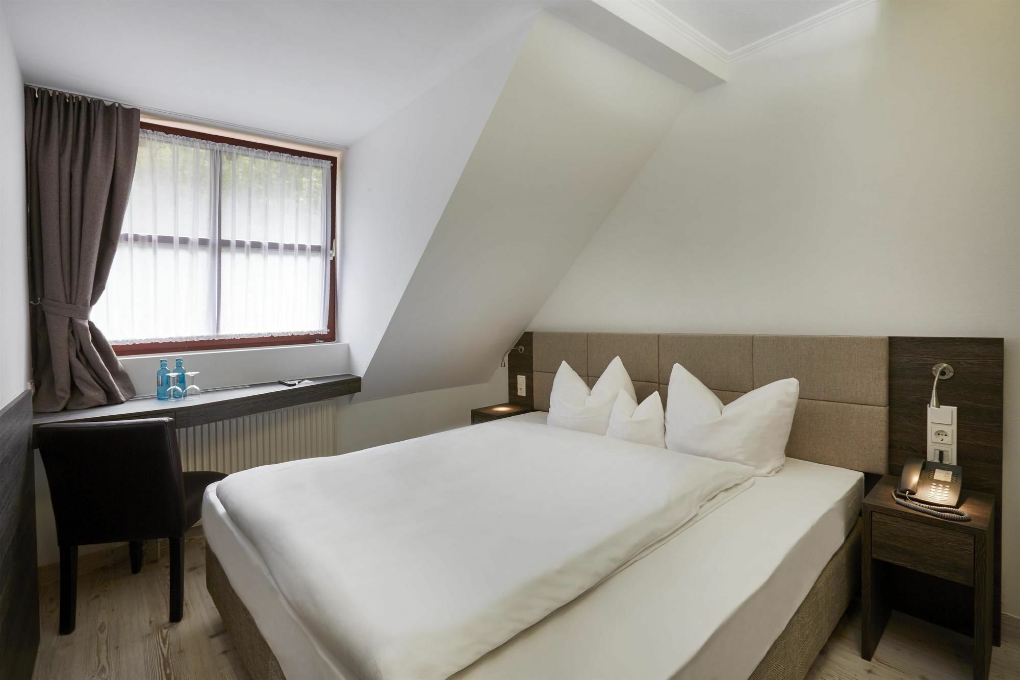 H+ Hotel 4*